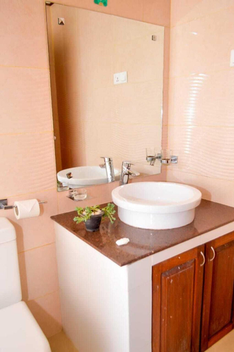 Bathroom 4, Sky Heaven Hotel Nuwara Eliya, Nuwara Eliya
