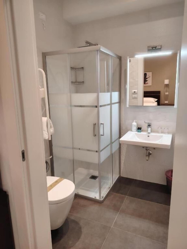 Bathroom 5, Green Land Boutique Hotel, Teramo