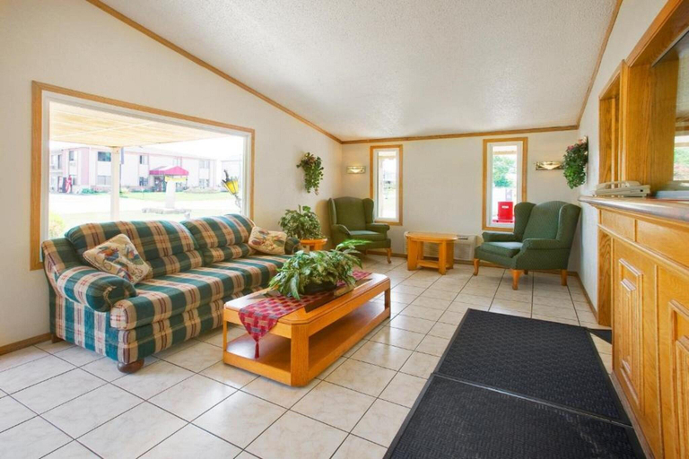 Exterior & Views 5, FairBridge Inn Express Merrillville, Lake