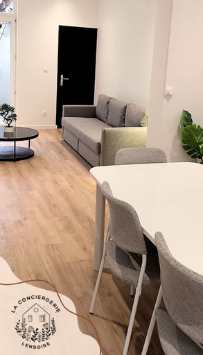 Room 2, Le Cantin 4 Pers Wifi Courette Bollaert, Pas-de-Calais