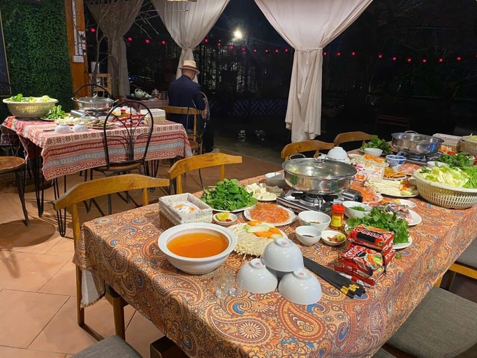 Outdoor dining 2, Vanhaus, Sa Pa