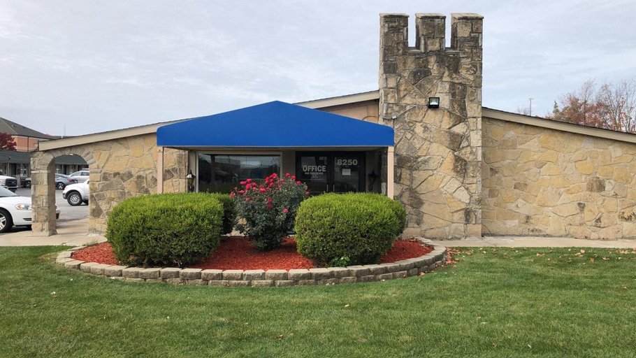Exterior & Views 4, FairBridge Inn Express Merrillville, Lake
