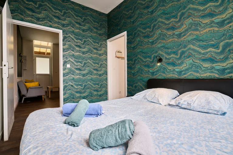 Room 5, En d Placement 2 Wifi 10 Minutes de la Gare, Nord