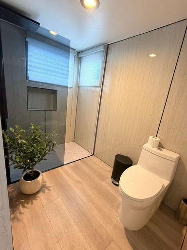 Bathroom 4, Rooms Boutique by Annie's
