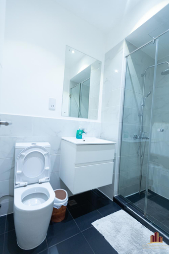Bathroom 2, Gem of Embassy Gardens, Accra