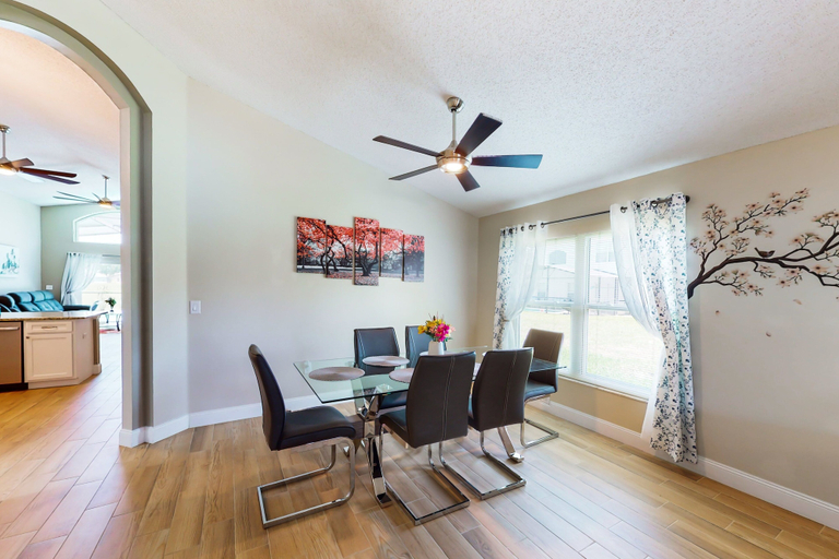 Room 2, Private Pool Home With Spa, Screened Patio, Central AC, & Washer/dryer, Polk