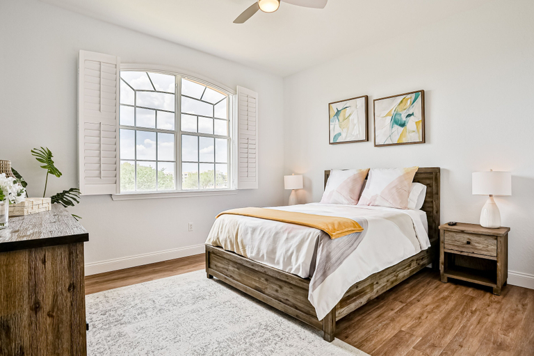 Room 2, Stylish, Third-floor Condo With Water View, Pool, hot Tub, & On-site Game Room, Polk