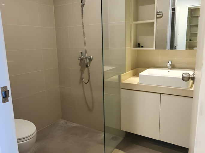 Bathroom 3, Apartemen Sentraland Semarang, Semarang