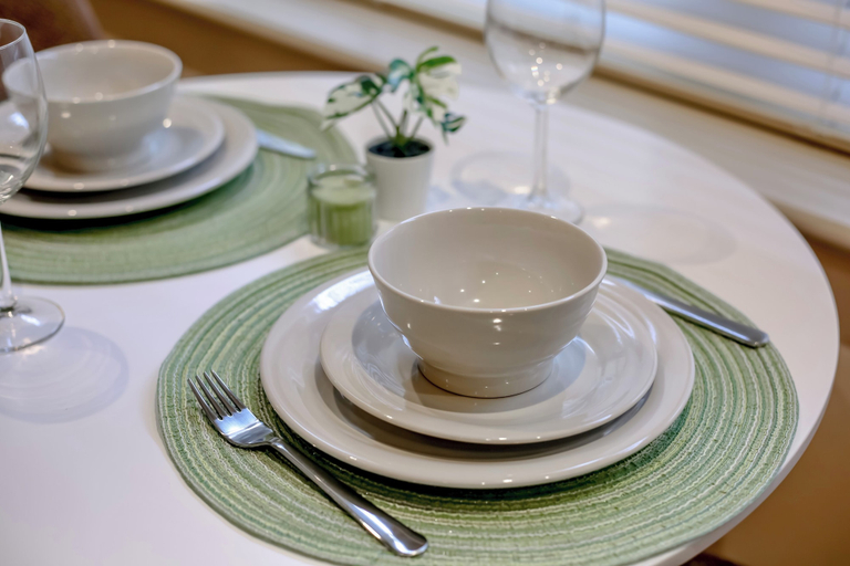 Room 3, Lindenstone Apartments, Kent