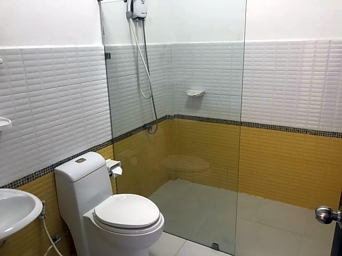 Bathroom 3, Pine Home, Mueang Krabi
