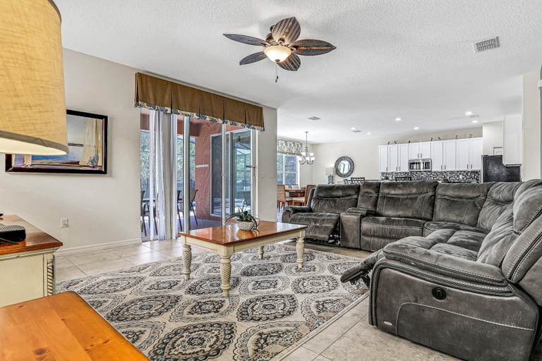 Living area 5, Colorful Home With Pool, Patio, Kitchen, Washer/dryer, & Game Room, Osceola
