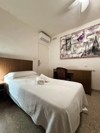 Bedroom 2, Hostal Sant Miquel, Lleida