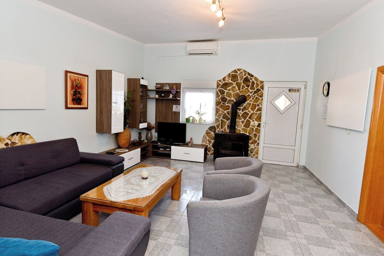Living area 2, Apartments Karacic, Vir