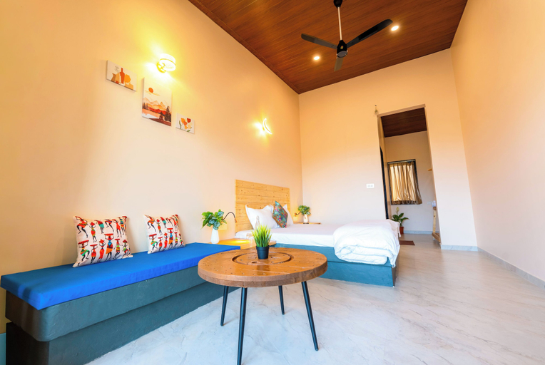 Room 3, Aavaas Farm Hostel, Nashik