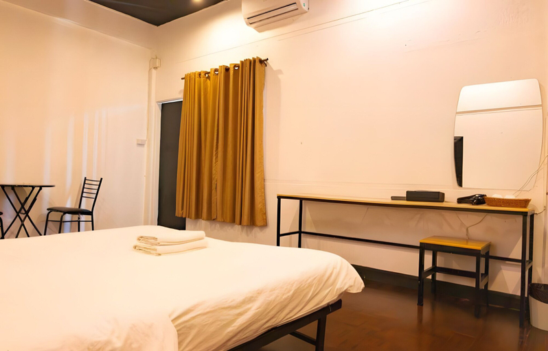 Room 2, GO INN Thaphae, Muang Chiang Mai