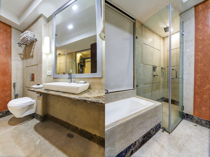 Bathroom 4, Hotel Airport Residency, Delhi