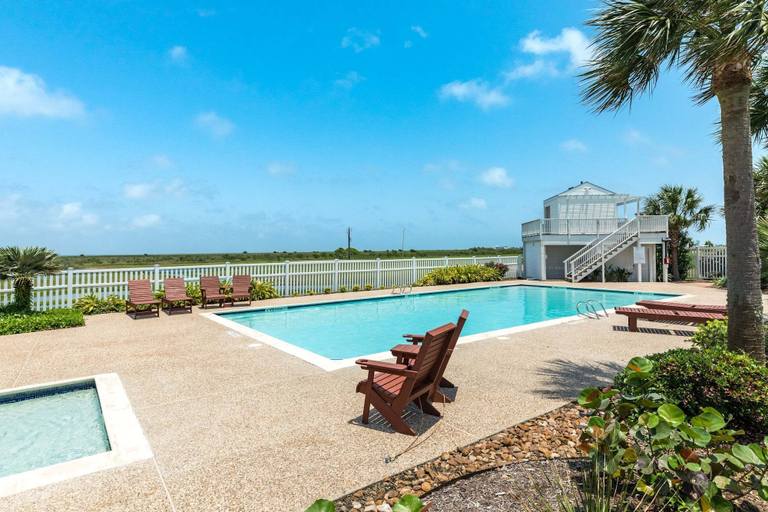 Pool 4, Coastal Gem, Galveston