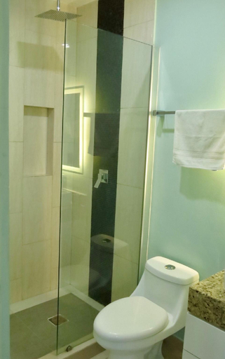 Bathroom 3, Palmarena by Nah Hotels, Cozumel