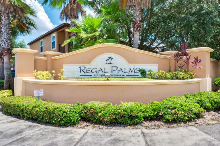 Exterior detail, Spacious Dog-friendly 3bed/3 Bath Townhome With Screened in Lanai Near Disney, Polk