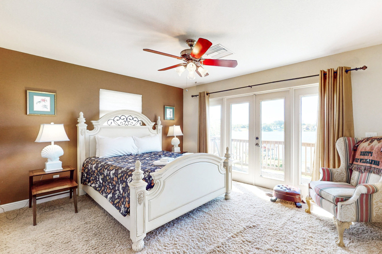 View from room, Dog-friendly Lakefront Home With Private Dock & Beach - Snowbirds Welcome, Highlands