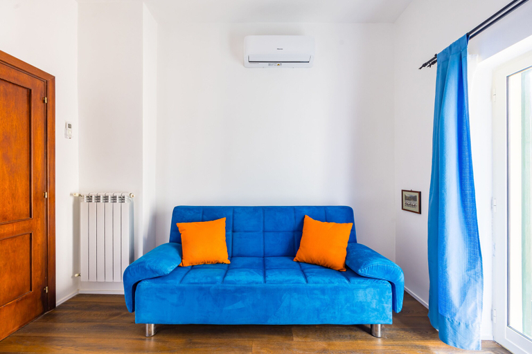 Room 3, Wide and Arty at Spanish Quarter, Napoli
