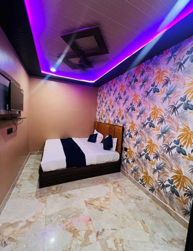 Room 2, Kumari guest house, Varanasi