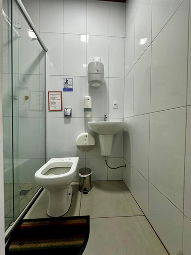 Bathroom 5, Hostel Salazar, Campo Grande