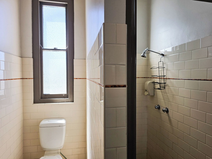 Bathroom 4, Cessnock Hotel Hunter Valley, Cessnock