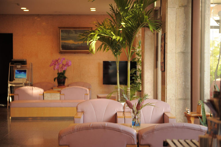 Public Area 2, Crown Hotel Okinawa, Okinawa