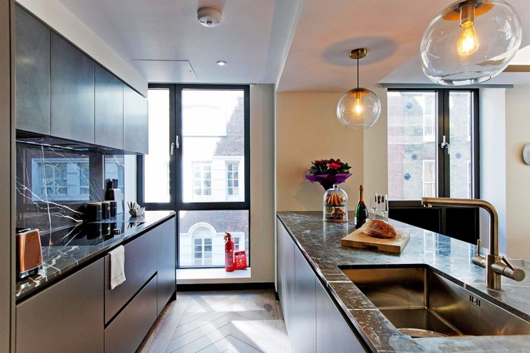 Others 4, 2-bed Superior Apt 208, London