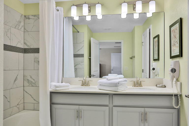 Bathroom 3, Modern Luxury Townhome With hot tub & Private Pool - Near Theme Parks, Osceola