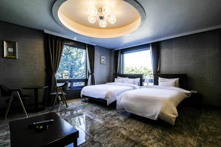 Bedroom 4, Uljin Neulbom Boutique, Uljin