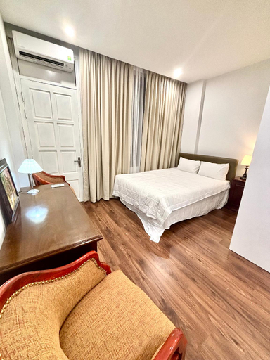 Bedroom 2, Golden House , Đống Đa