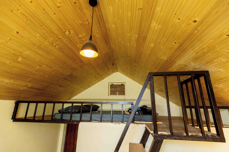 Room 4, Hidden Valley Homestay Pangot, Nainital