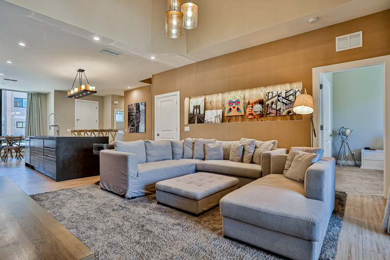 Living area 2, Modern Villa With Patio, Grill, Central AC, Wifi, Shared Pool, Tennis, & gym, Osceola