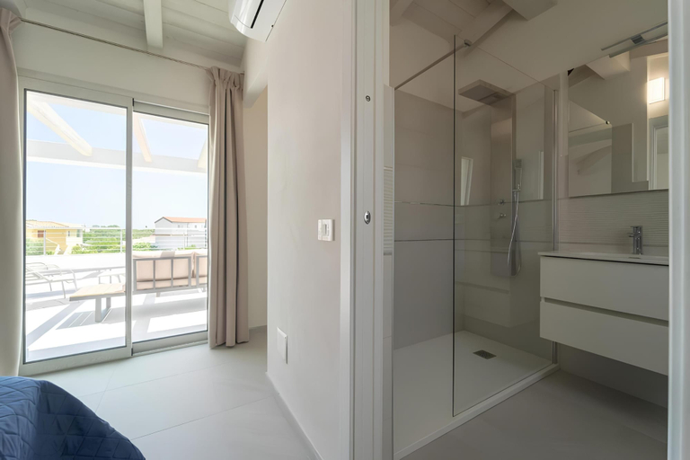 Bathroom 4, Luxi NG Collection, Olbia-Tempio