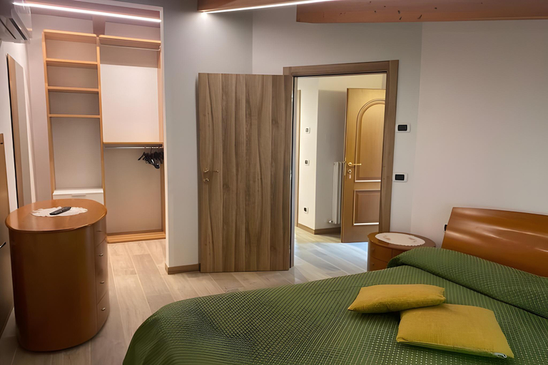 Bedroom 2, Nice apartment villa in Limone Sul Garda, Brescia