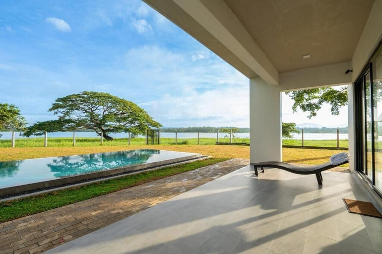 Pool 4, Lakeside Retreat Eco Luxury Villa, Ibbagamuwa