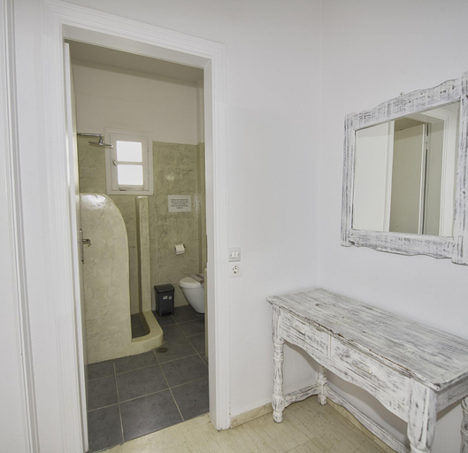 Bathroom 4, Ira Apartments, South Aegean