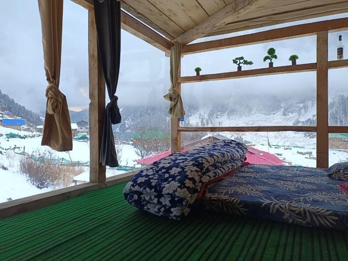 Property grounds 2, MONK Hut, Kullu