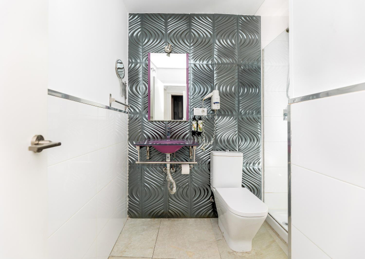 Bathroom 5, Nest Style Granada, Granada