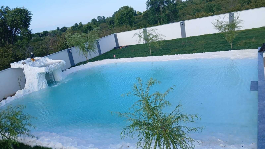 Pool 4, dogaverte bungalov, Terme