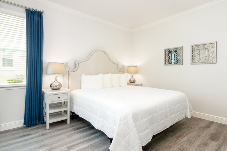 Room 2, Luxurious Home Private Pool + Spa, Osceola