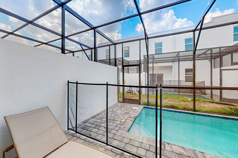 Pool 2, Two-story, Dog-friendly Townhouse With a Lanai, Private Pool, & Washer/dryer, Polk