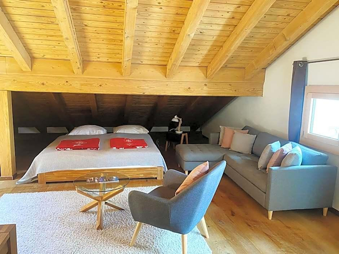 Bedroom 4, Albana, Maloja