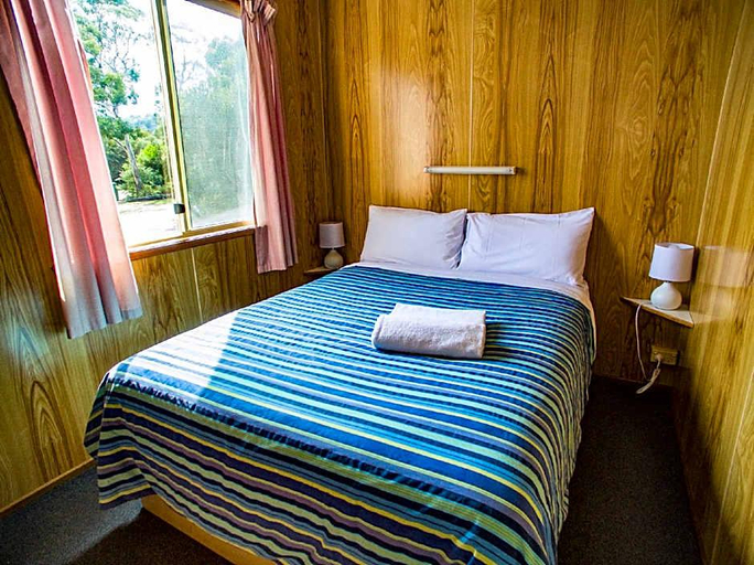 Bedroom 2, Iluka Holiday Centre, Glamorgan-Spring Bay