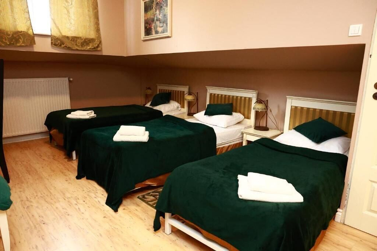 Bedroom 3, Pałac Biedrusko, Poznań