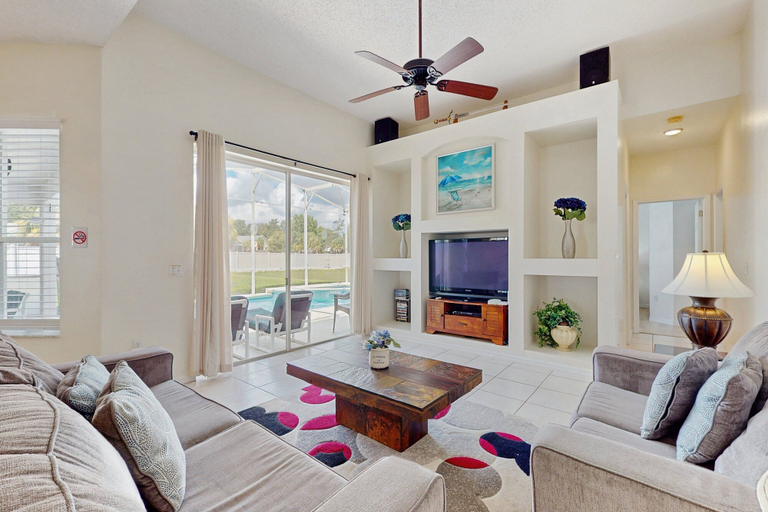 Living area 3, Home Near Disney/golf With Screened Pool, Spa, Pool Table, Foosball, AC, and W/D, Polk