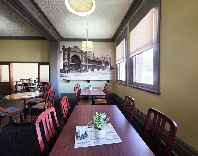 Food & Drinks 5, Cessnock Hotel Hunter Valley, Cessnock