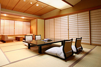 Others 5, Zazan Minakami, Minakami